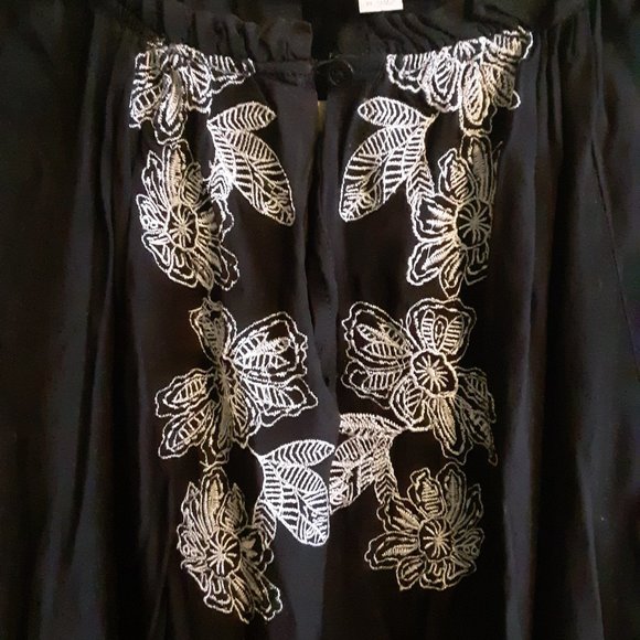 Loft White Embroidered Floral Split Neck Black Dress(as is -no belt) - Picture 5 of 14